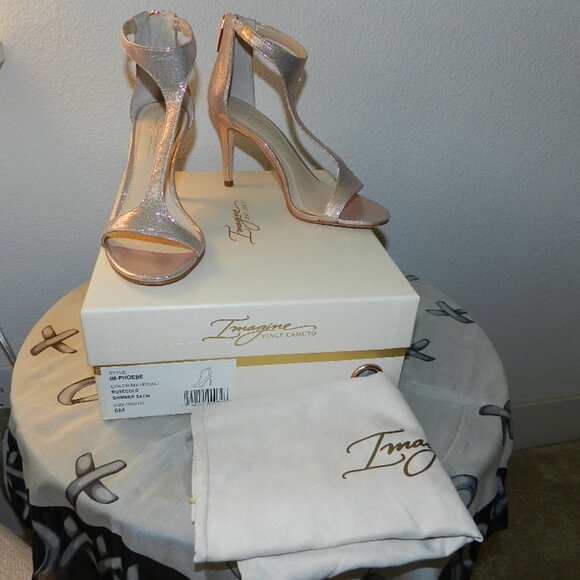 Imagine Vince Camuto Phoebe T-Strap Rose Gold Shimmer Satin Heels Size 6 - Picture 2 of 16